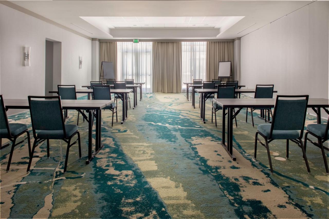 מלון Courtyard By Marriott ג'קיל איילנד מראה חיצוני תמונה